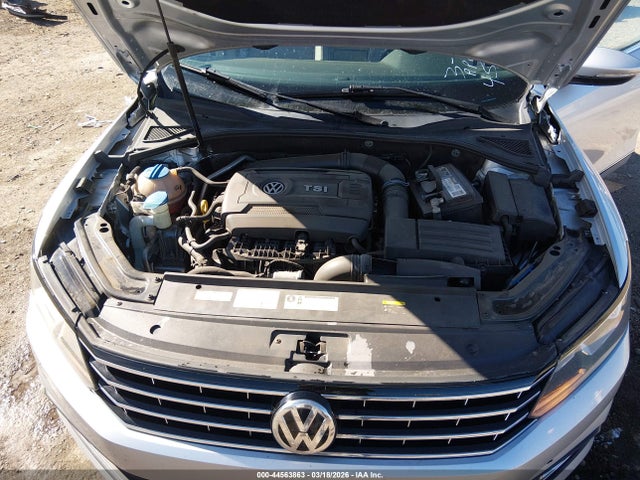 1VWBT7A38HC051903 Volkswagen Passat 1.8t Se
