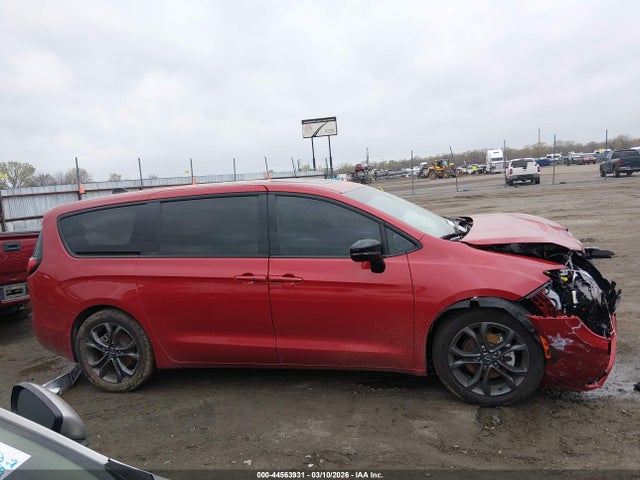 Auction sale of the 2026 Chrysler Pacifica Select, vin: 2C4RC1BGXTR164011, lot number: 44563931