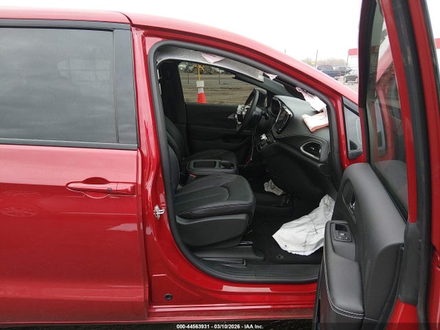 Auction sale of the 2026 Chrysler Pacifica Select, vin: 2C4RC1BGXTR164011, lot number: 44563931