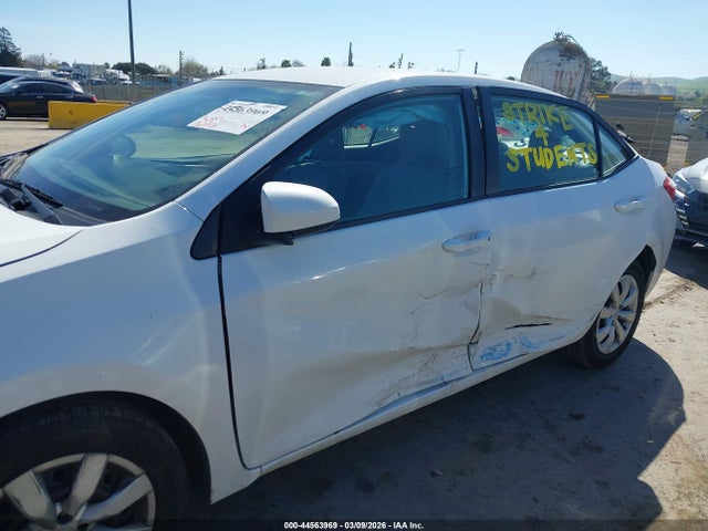 Toyota COROLLA LE 2016 5YFBURHE0GP526081 Image 6
