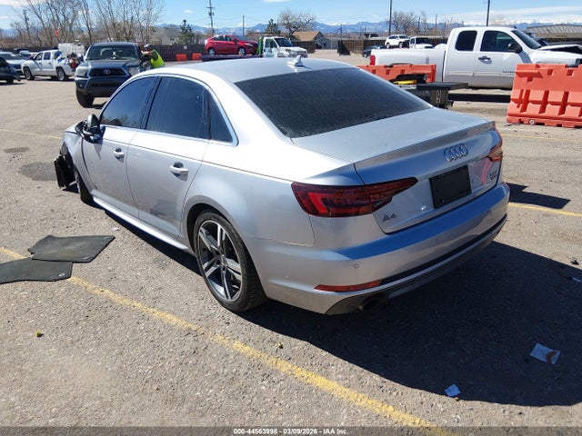 44563998 :رقم المزاد ، WAUENAF49JN012236 vin ، 2018 Audi A4 2.0t Premium/2.0t Tech Premium مزاد بيع