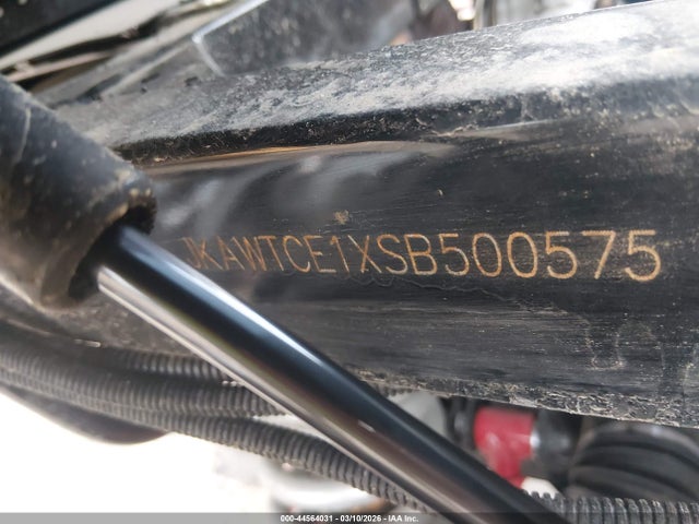 JKAWTCE1XSB500575 Kawasaki Kwt1000 E
