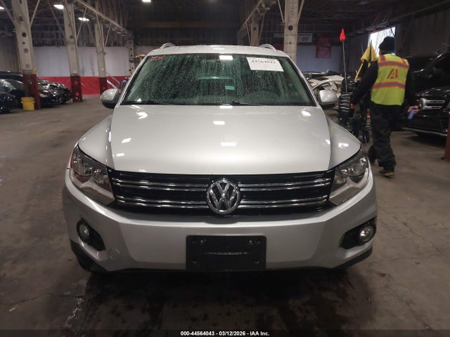 Продажа на аукционе авто 2013 Volkswagen Tiguan Se, vin: WVGBV7AX3DW511375, номер лота: 44564043