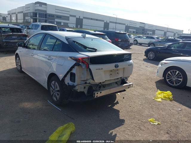 2018 TOYOTA PRIUS JTDKBRFU2J3588629 Photo 2