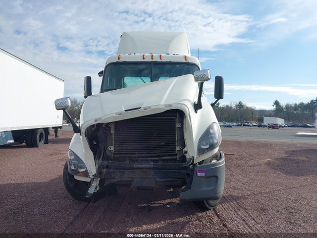 Aukcja sprzedaży 2015 Freightliner Cascadia 125, vin: 3AKBGDDV6FDGG9088, numer aukcji: 44564124