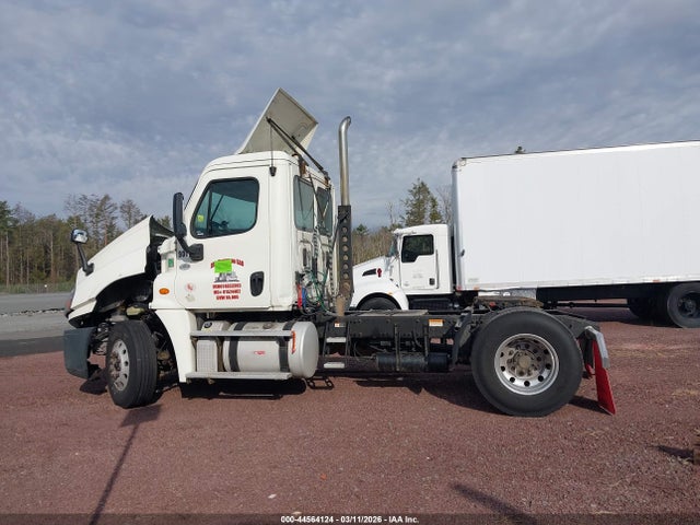 Aukcja sprzedaży 2015 Freightliner Cascadia 125, vin: 3AKBGDDV6FDGG9088, numer aukcji: 44564124