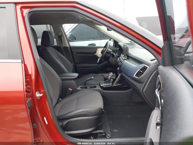 2022 Kia Seltos Nightfall Edition მანქანა იყიდება აუქციონზე, vin: KNDEUCA26N7293087, აუქციონის ნომერი: 44564191