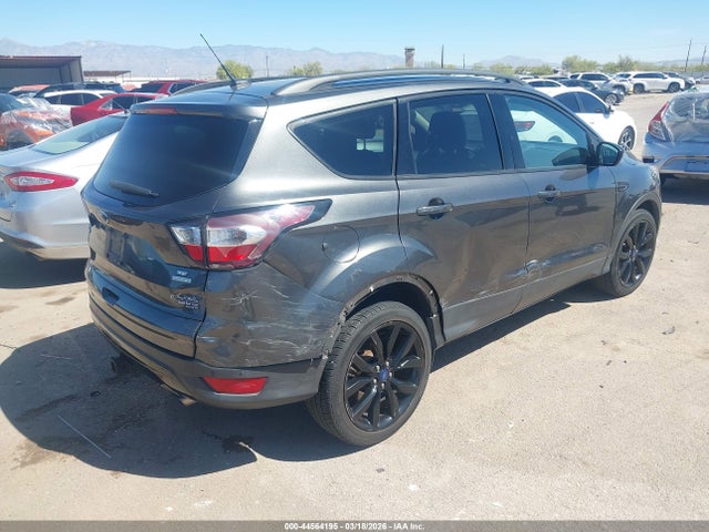 Ford ESCAPE SE 2017 1FMCU0GD3HUD64147 Image 4