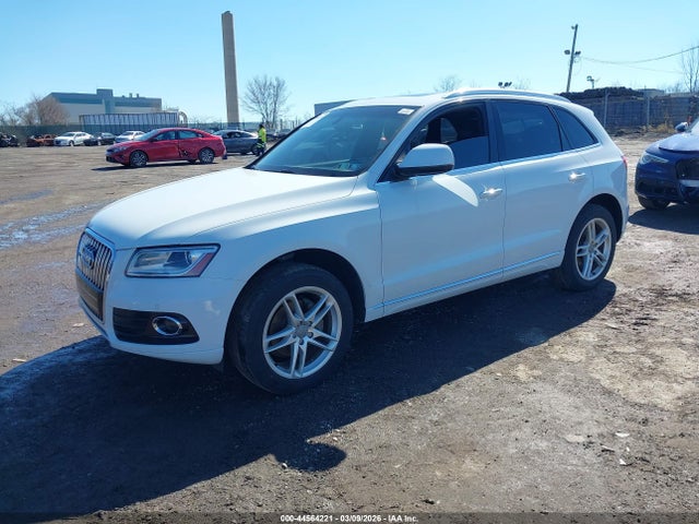 Audi Q5 2.0t Premium 2015 WA1LFAFP8FA015722 Image 2