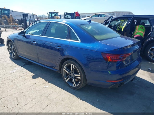2018 AUDI A4 WAUENAF49JA030243 Photo 2