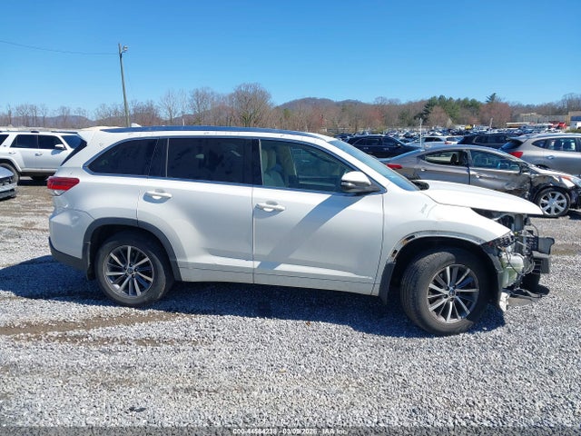 Toyota Highlander Xle 2017 5TDJZRFH8HS517552 Image 14
