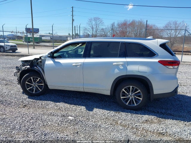 Toyota Highlander Xle 2017 5TDJZRFH8HS517552 Image 15