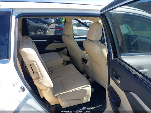 Toyota Highlander Xle 2017 5TDJZRFH8HS517552 Image 8