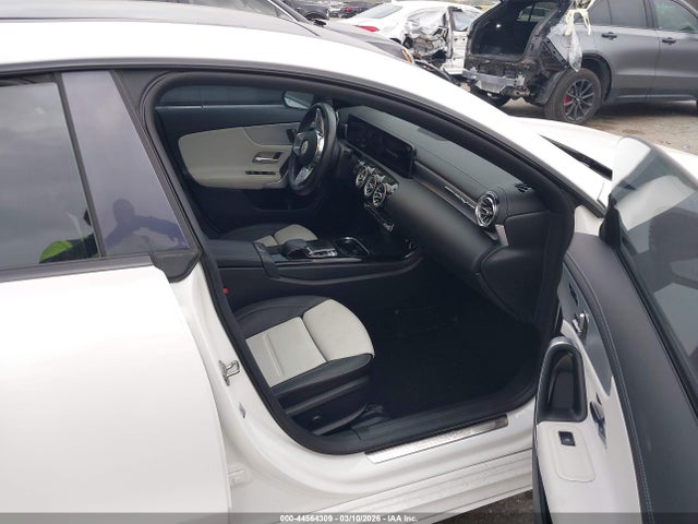 Продажа на аукционе авто 2020 Mercedes-benz Cla 250, vin: WDD5J4GBXLN035904, номер лота: 44564309
