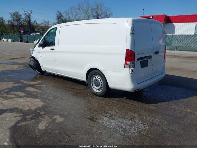 2023 MERCEDES-BENZ METRIS W1YV0BEY7P4362812 Photo 2