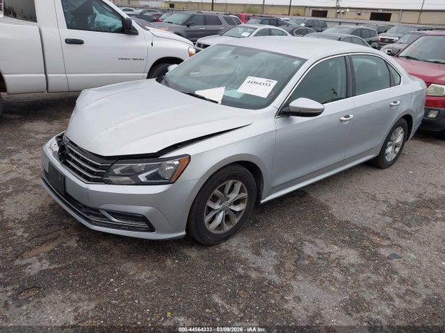2016 Volkswagen Passat 1.8t S მანქანა იყიდება აუქციონზე, vin: 1VWAS7A35GC033856, აუქციონის ნომერი: 44564333