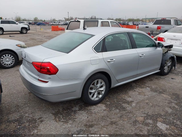 2016 Volkswagen Passat 1.8t S მანქანა იყიდება აუქციონზე, vin: 1VWAS7A35GC033856, აუქციონის ნომერი: 44564333