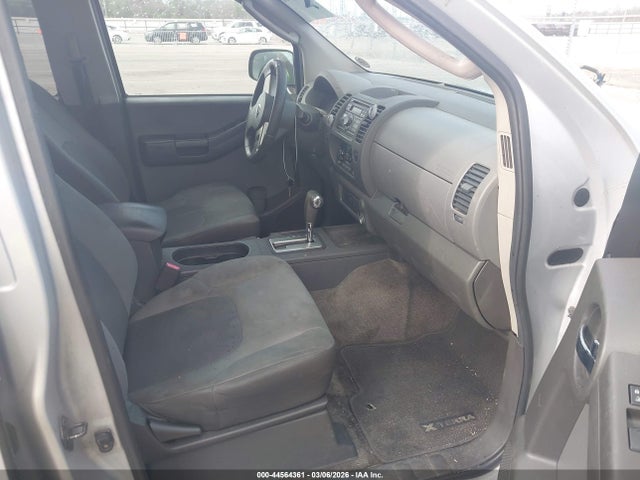 2010 NISSAN XTERRA 5N1AN0NU7AC519396 Photo 4