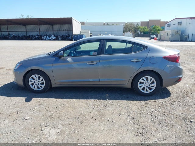 Hyundai ELANTRA SE 2019 5NPD74LF1KH488997 Image 19