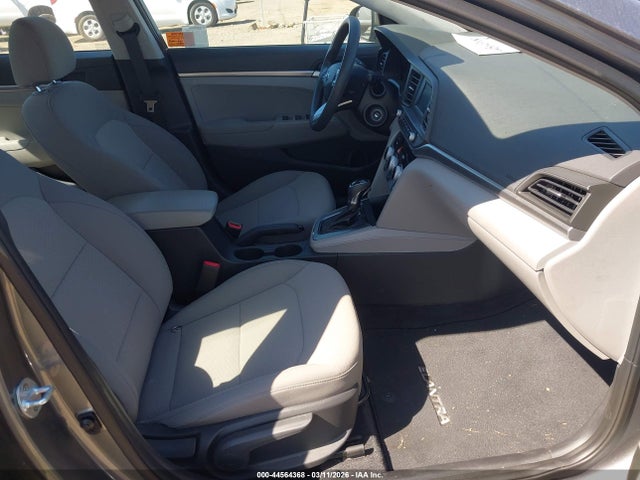Hyundai ELANTRA SE 2019 5NPD74LF1KH488997 Image 5