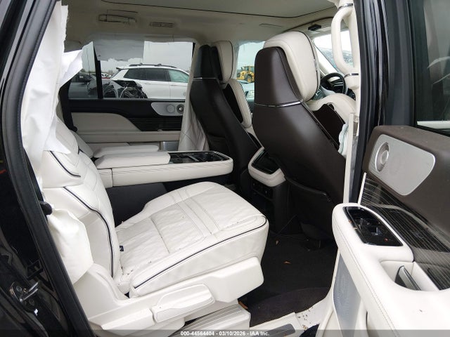 5LMJJ3TG1PEL16296 Lincoln Navigator Black Label L