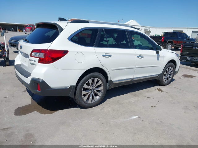 2018 Subaru Outback 2.5i Touring მანქანა იყიდება აუქციონზე, vin: 4S4BSATC9J3366212, აუქციონის ნომერი: 44564412