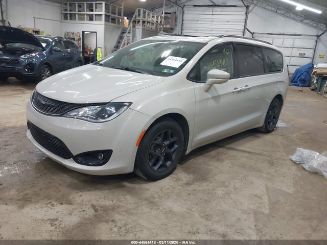 Продажа на аукционе авто 2020 Chrysler Pacifica Limited, vin: 2C4RC1GG2LR217048, номер лота: 44564418