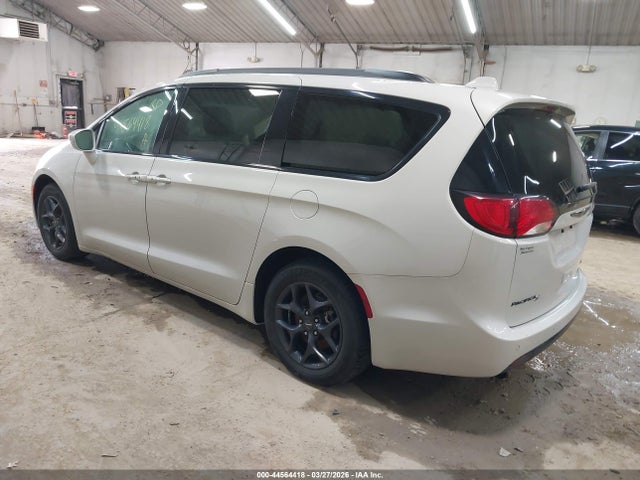 Продажа на аукционе авто 2020 Chrysler Pacifica Limited, vin: 2C4RC1GG2LR217048, номер лота: 44564418
