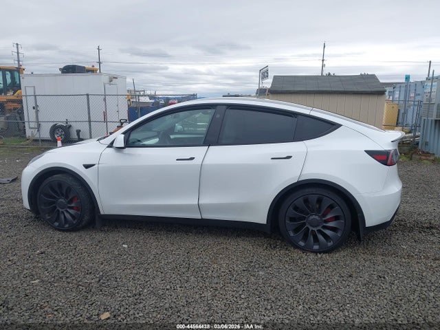 7SAYGDEF9SF263324 Tesla Model Y Performance Dual Motor All-wheel Drive