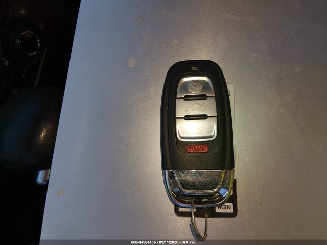 Продаж на аукціоні авто 2011 Audi Q5 2.0t Premium, vin: WA1LFAFPXBA106341, номер лоту: 44564456