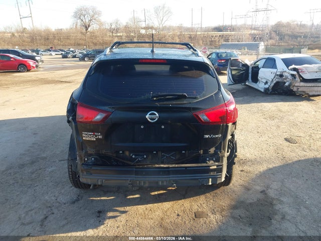 JN1BJ1CR0KW335039 Nissan Rogue Sport Sv