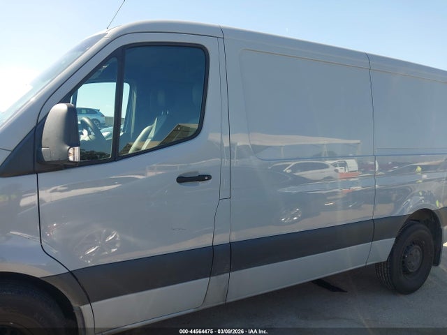 Продаж на аукціоні авто 2024 Mercedes-benz Sprinter 2500 Standard Roof 4-cyl Diesel, vin: W1Y4KBHY8RT185763, номер лоту: 44564475