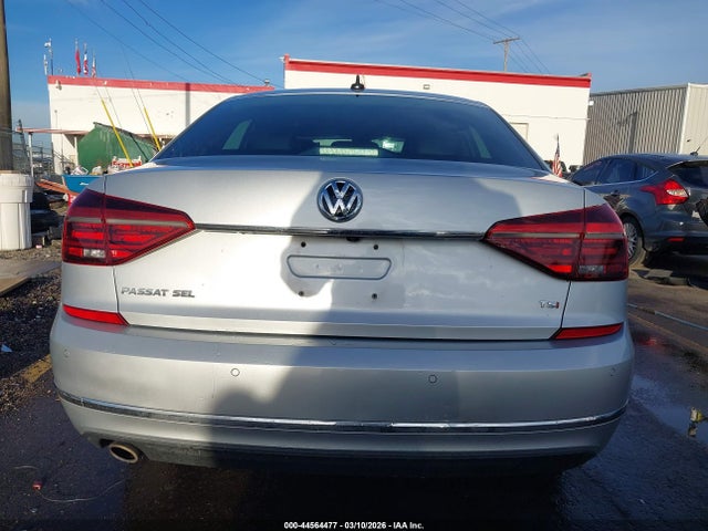 2017 Volkswagen Passat 1.8t Sel Premium მანქანა იყიდება აუქციონზე, vin: 1VWCT7A38HC037469, აუქციონის ნომერი: 44564477