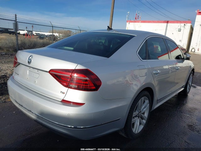 2017 Volkswagen Passat 1.8t Sel Premium მანქანა იყიდება აუქციონზე, vin: 1VWCT7A38HC037469, აუქციონის ნომერი: 44564477