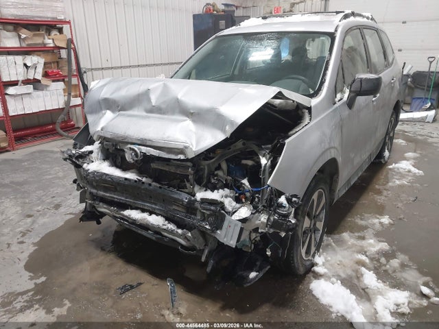 2018 Subaru Forester 2.5i მანქანა იყიდება აუქციონზე, vin: JF2SJABC9JH569341, აუქციონის ნომერი: 44564485