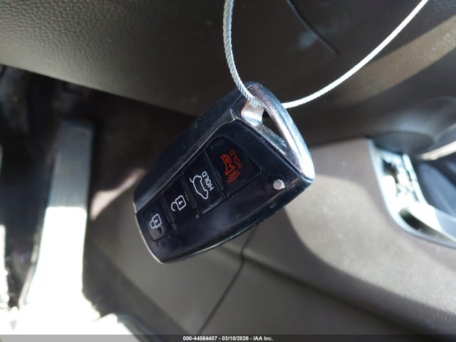 5NMZUDLB3HH039399 Hyundai Santa Fe Sport 2.4l
