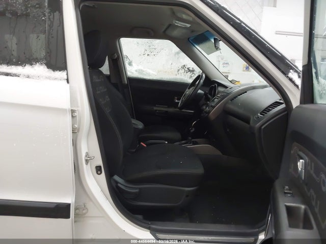 2012 KIA SOUL KNDJT2A67C7404256 Photo 4