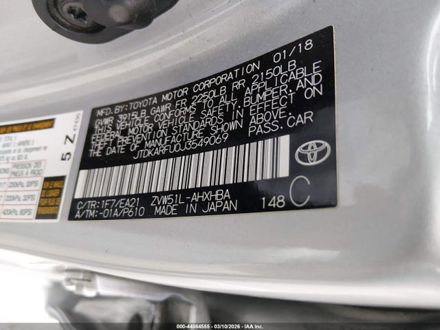 Toyota Prius Three Touring 2018 JTDKARFU0J3549069 Image 9