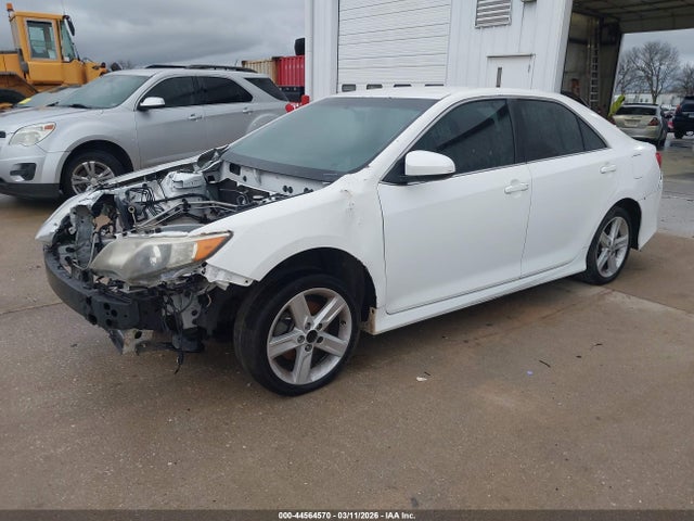 Toyota CAMRY SE 2014 4T1BF1FK0EU795732 Image 2