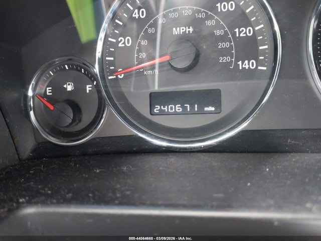 2010 JEEP COMMANDER 1J4RG4GK9AC112968 Photo 6