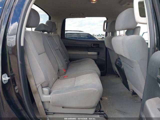 Продаж на аукціоні авто 2011 Toyota Tundra Grade 5.7l V8, vin: 5TFDW5F18BX179203, номер лоту: 44564662