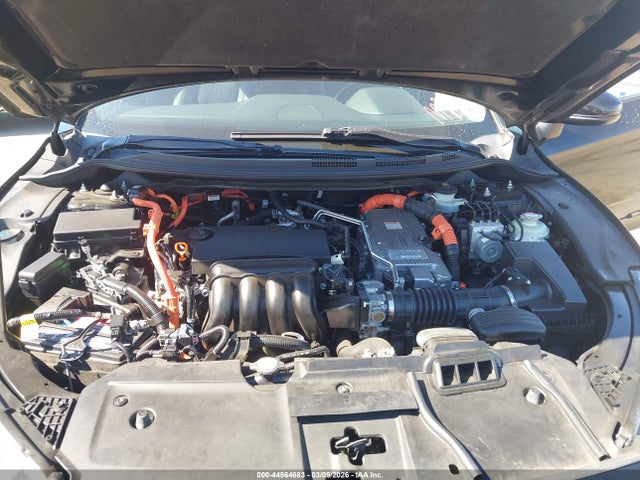 2018 HONDA CLARITY PLUG-IN HYBRID JHMZC5F37JC008544 Photo 9