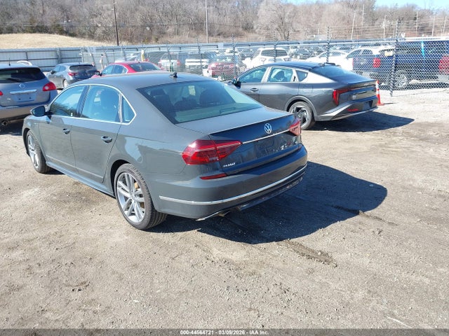 1VWDT7A39HC042698 Volkswagen Passat 1.8t R-line