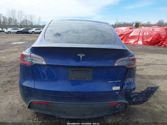 Продаж на аукціоні авто 2023 Tesla Model Y Awd/long Range Dual Motor All-wheel Drive, vin: 7SAYGDEE9PA123219, номер лоту: 44564743