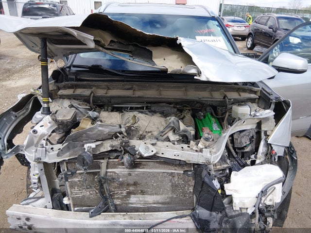 Toyota Highlander Xle 2021 5TDGZRBH2MS551769 Image 10