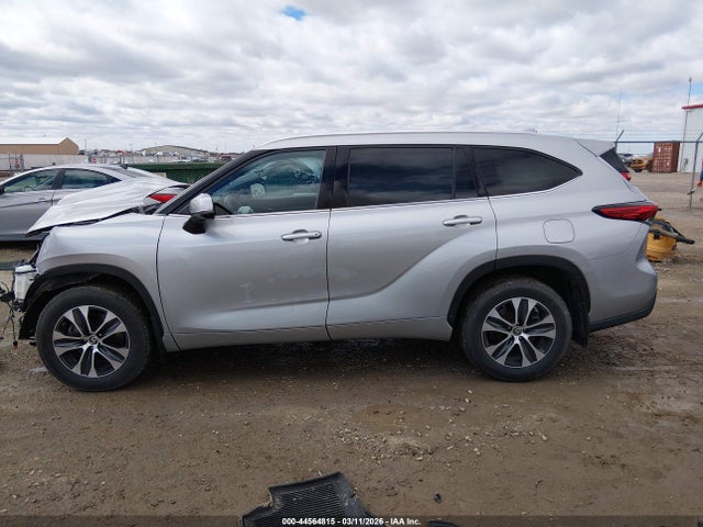 Toyota Highlander Xle 2021 5TDGZRBH2MS551769 Image 15