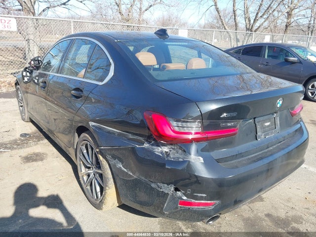 2022 BMW 330I WBA5R7C0XNFL77453 Photo 2