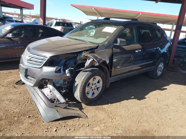Chevrolet Traverse Ls 2017 1GNKRFED6HJ244357 Image 2