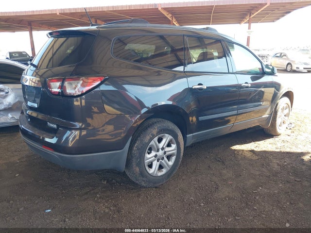 Chevrolet Traverse Ls 2017 1GNKRFED6HJ244357 Image 4