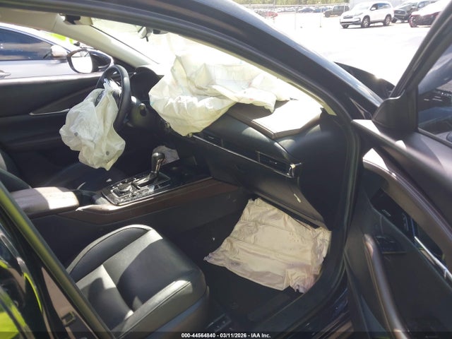 44564840 :رقم المزاد ، 3MVDMBDL7NM414465 vin ، 2022 Mazda Cx-30 Premium مزاد بيع